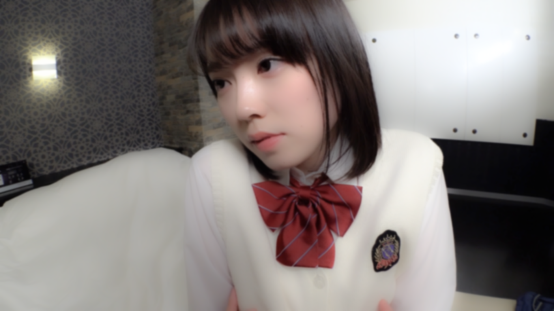 FC2-PPV-3728147 ※超絶ショートカット美女の初撮り。**nxspoz*zz 素人の最高峰　見た目に反して声を荒げ身体をそらせオーガニズム。 Sample 1