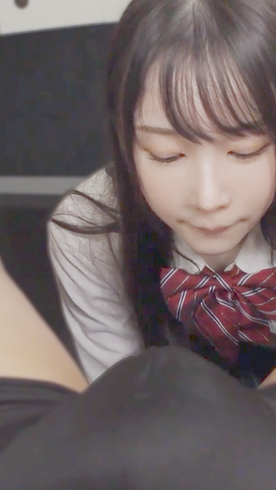 FC2-PPV-3727958 【初中出し】**nxspoz*zz &quot;発育の良い身体&quot;をした美乳美●女。恥じらいながら初めて会ったおじさんと。