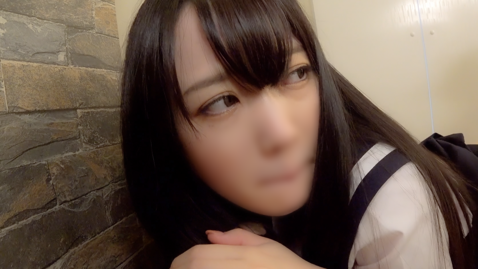 FC2-PPV-3728184 【初撮り 完全素人】**pyyzyonnxn 黒髪制服美女　大きな乳房が奥を突くたび揺れる。　使用感のない膣に生でハメ撮り。 Sample 3