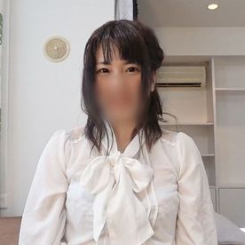 FC2-PPV-3736785 【素人／熟女】**nxspyz*jn 35歳黒髪清楚な童顔シングルマザー。色白のむちむち熟女ボディをガン突きハメ撮りセックス。