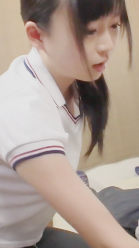 FC2-PPV-3738449 同級生のGカップ美●女。不登校になった幼馴染と家で初々しく。【顔出し/学生手コキ】**nxspsj*o*
