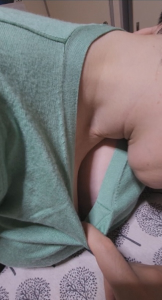 FC2-PPV-3740821 【水道橋スナック】**pyyxpsqspn 行きつけ熟女ママの爆乳を衝動が抑えきれずに、個撮 Sample 3