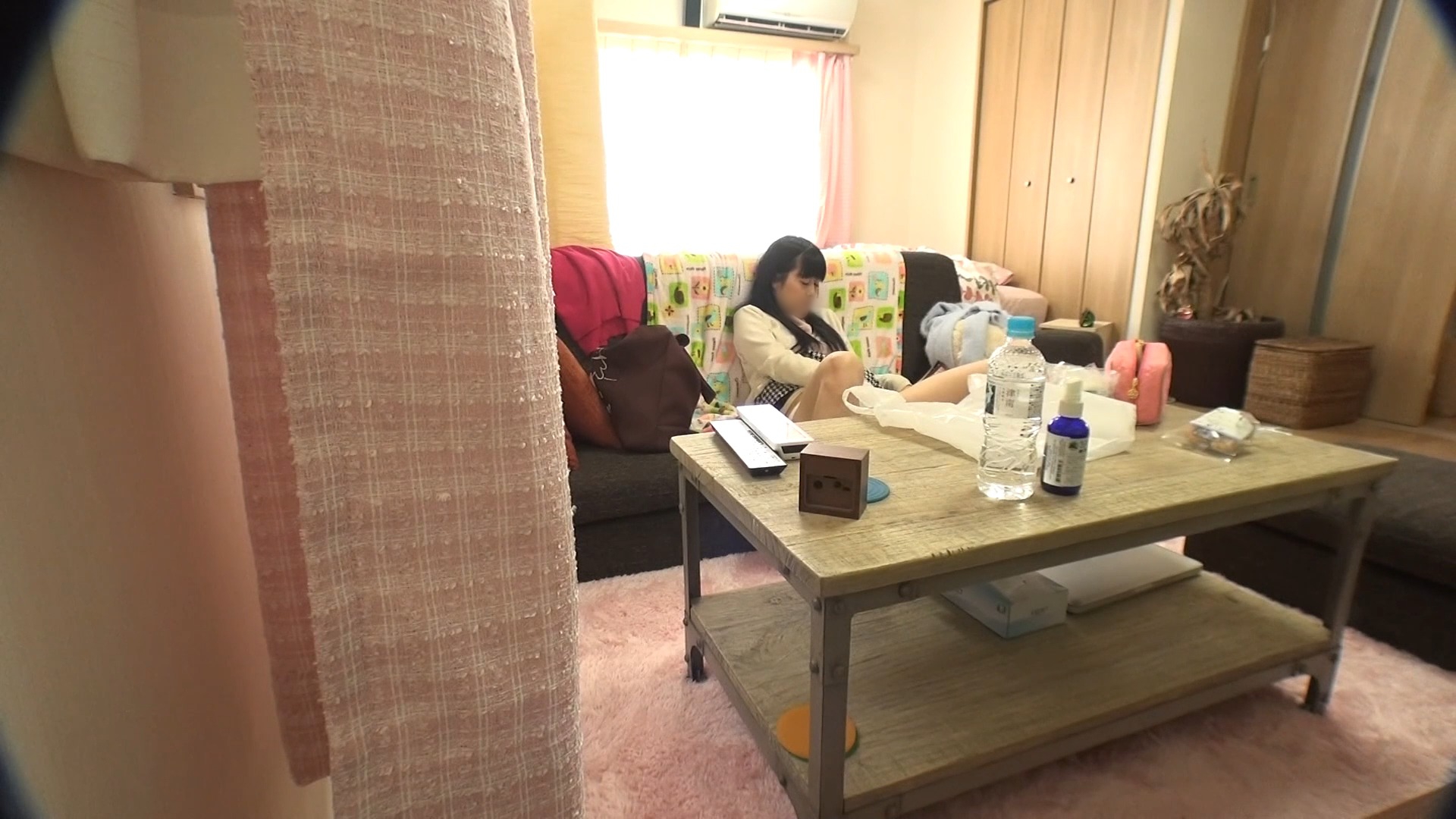 FC2-PPV-3744663 【女子大生】**pyynxyozyn 清楚JDがオマンコ丸見えでオナニー。カメラに気づかずビクビク絶頂。 Sample 1