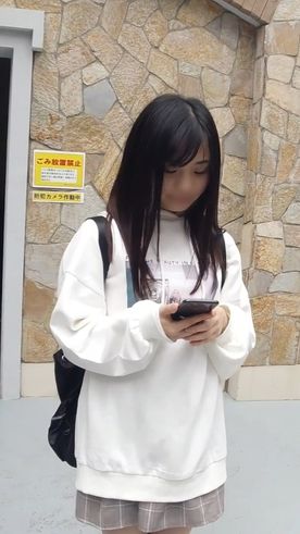 FC2-PPV-3758771 ※期間限定※　下の毛の処理の仕方も知らない黒髪の学生と制服でプレイ《アイドルセンター級》**nxsnqsoxy