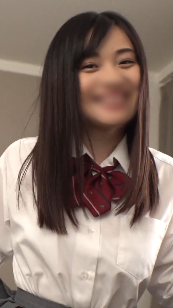 FC2-PPV-3758771 ※期間限定※　下の毛の処理の仕方も知らない黒髪の学生と制服でプレイ《アイドルセンター級》**nxsnqsoxy Sample 2