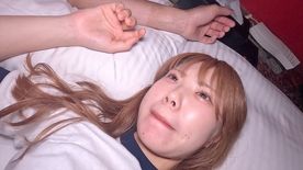 FC2-PPV- 【無修正】***jzn*pysoz 【顔出し】 美尻にブルマが国宝級、えくぼが可愛い正真正銘18才。 よく見たら泣きそうな顔、見てみぬふりしてバックで中出しフィニッシュ