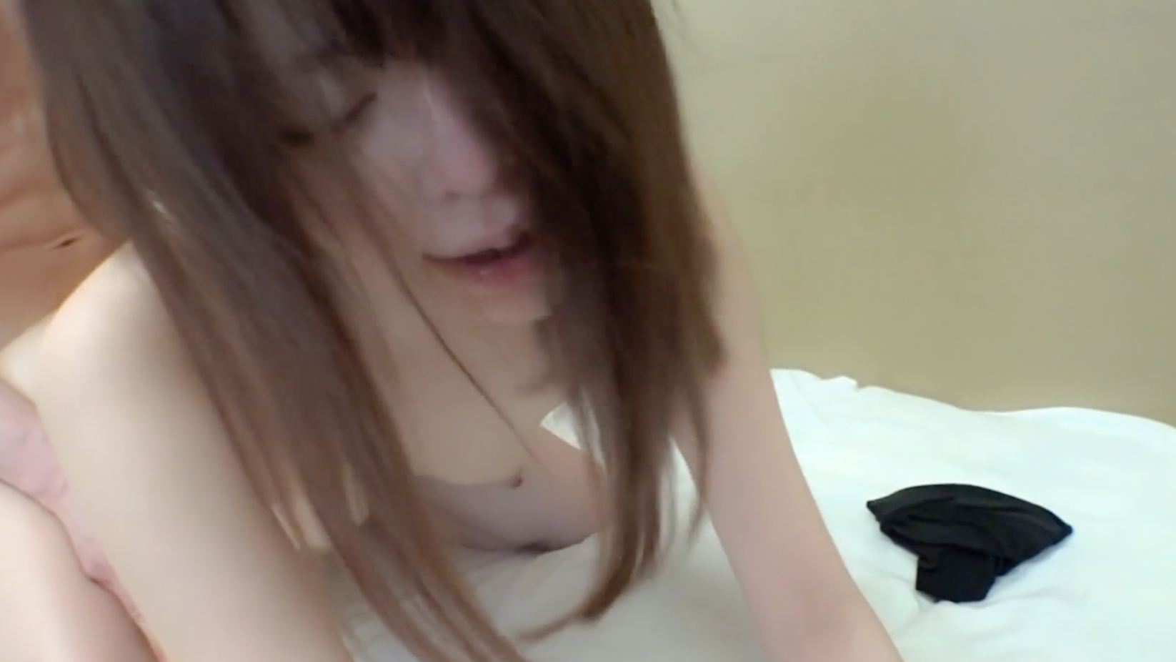 FC2-PPV-3783922 【FC2オリジナル】**pyyxzpnnjq 初撮影　細身の夏服美女 初めての絶頂に顔がゆがむ。 Sample 2