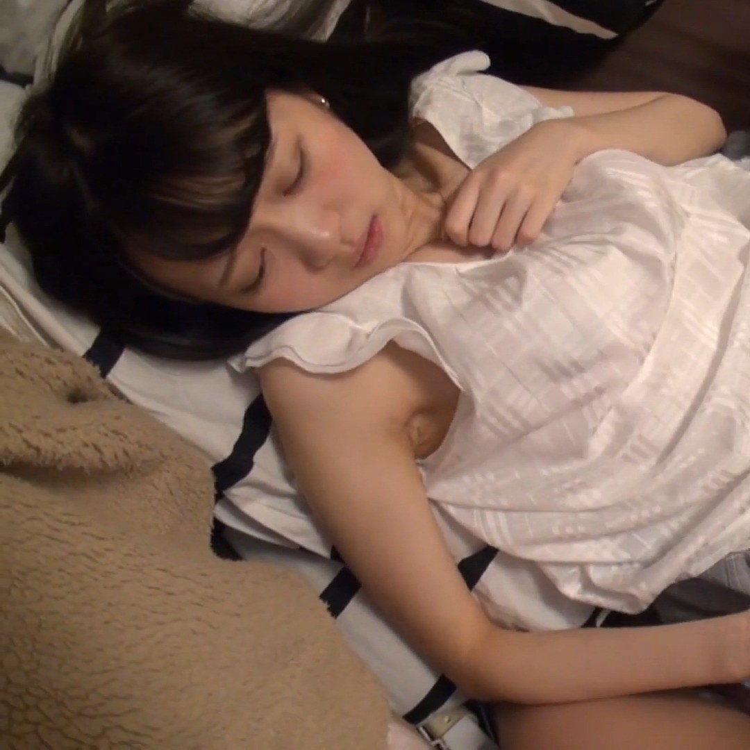 FC2-PPV-3809375 20歳になったばかりで男友達と宅飲み。**nxyoqnxzq 2人がかりで中出しされてしまう女子大生。 Sample 6