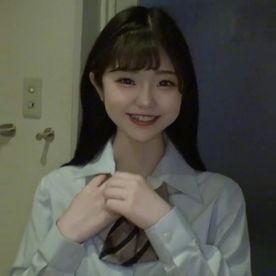 FC2-PPV-3811558 ☆完売次第販売終了☆　翌日大学デビューの18歳ゆわちゃん、***jzn*y*qyj 唯一無二の処女卒業記録。