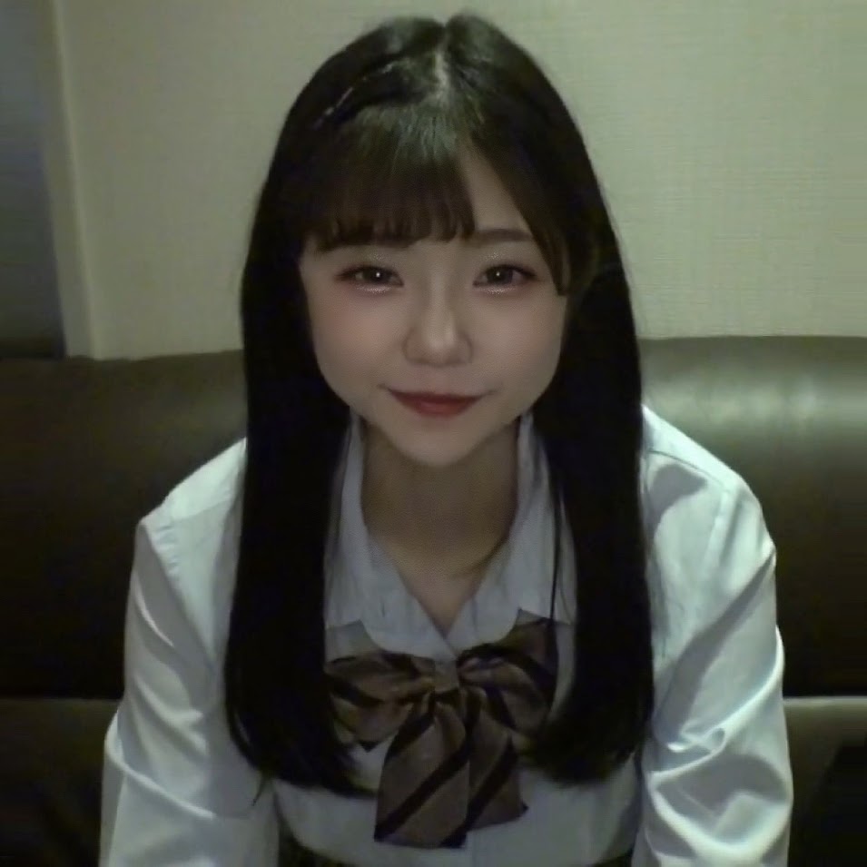 FC2-PPV-3811558 ☆完売次第販売終了☆　翌日大学デビューの18歳ゆわちゃん、***jzn*y*qyj 唯一無二の処女卒業記録。 Sample 1