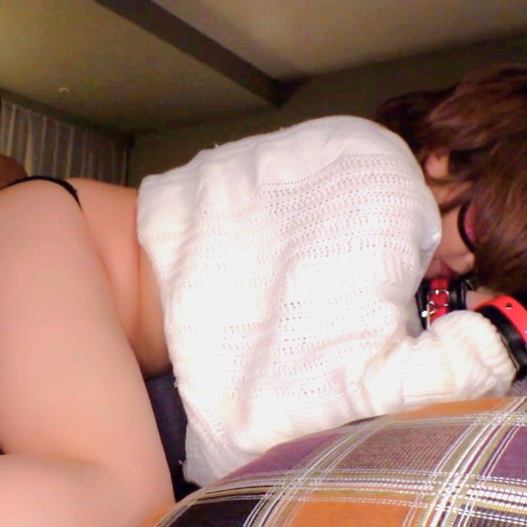 FC2-PPV-3817284 【マジでやばい】**pyyxzpoj** 目隠し拘.束。治安の悪い街を歩いていた女子大生の末路。 Sample 5