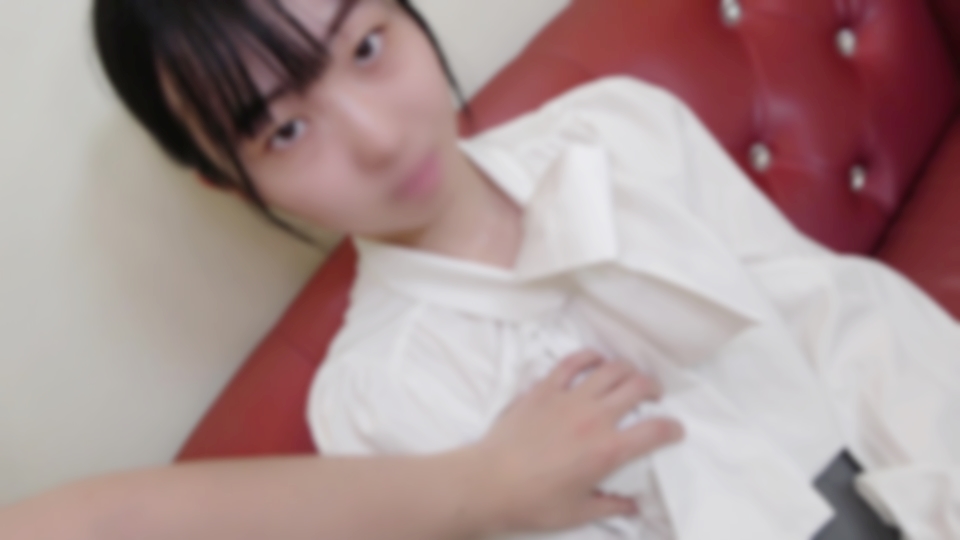 FC2-PPV-3820659 処女喪失。駒澤女 しこう1ねん生の発育途中の剛毛、**pyyxzpoj** 未処理陰毛の身体に人生初の初体験。 大人に騙され生挿入、中 出しまで。 Sample 5