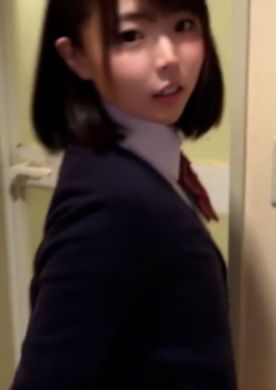 FC2-PPV-3859683 【本物】**pyynxyooqz 18歳野〇部マネひかるちゃん。セルフィーと巨根に大興奮で大量射精。※数量限定