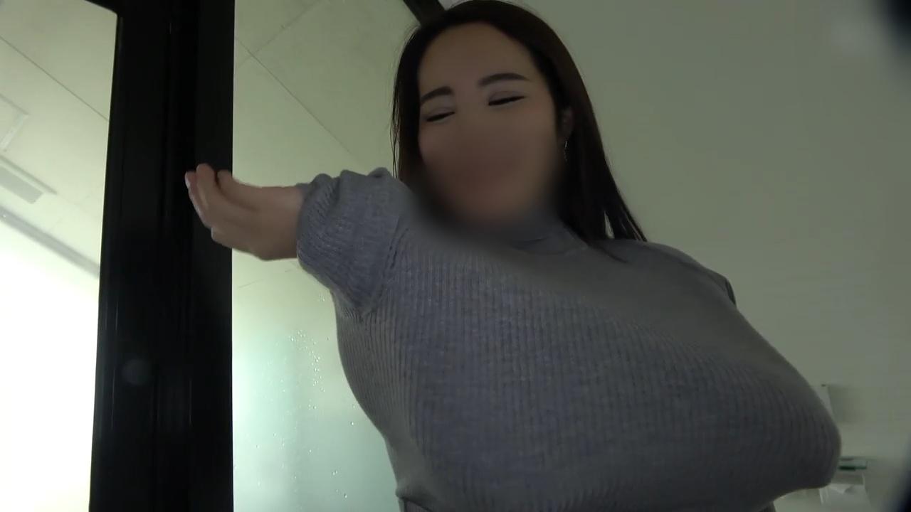 FC2-PPV-3955143 【素人】***sqo*ospxy スタイル抜群の美人妻。カメラの前で照れながらも激しい不倫SEXに溺れちゃってます。 Sample 1