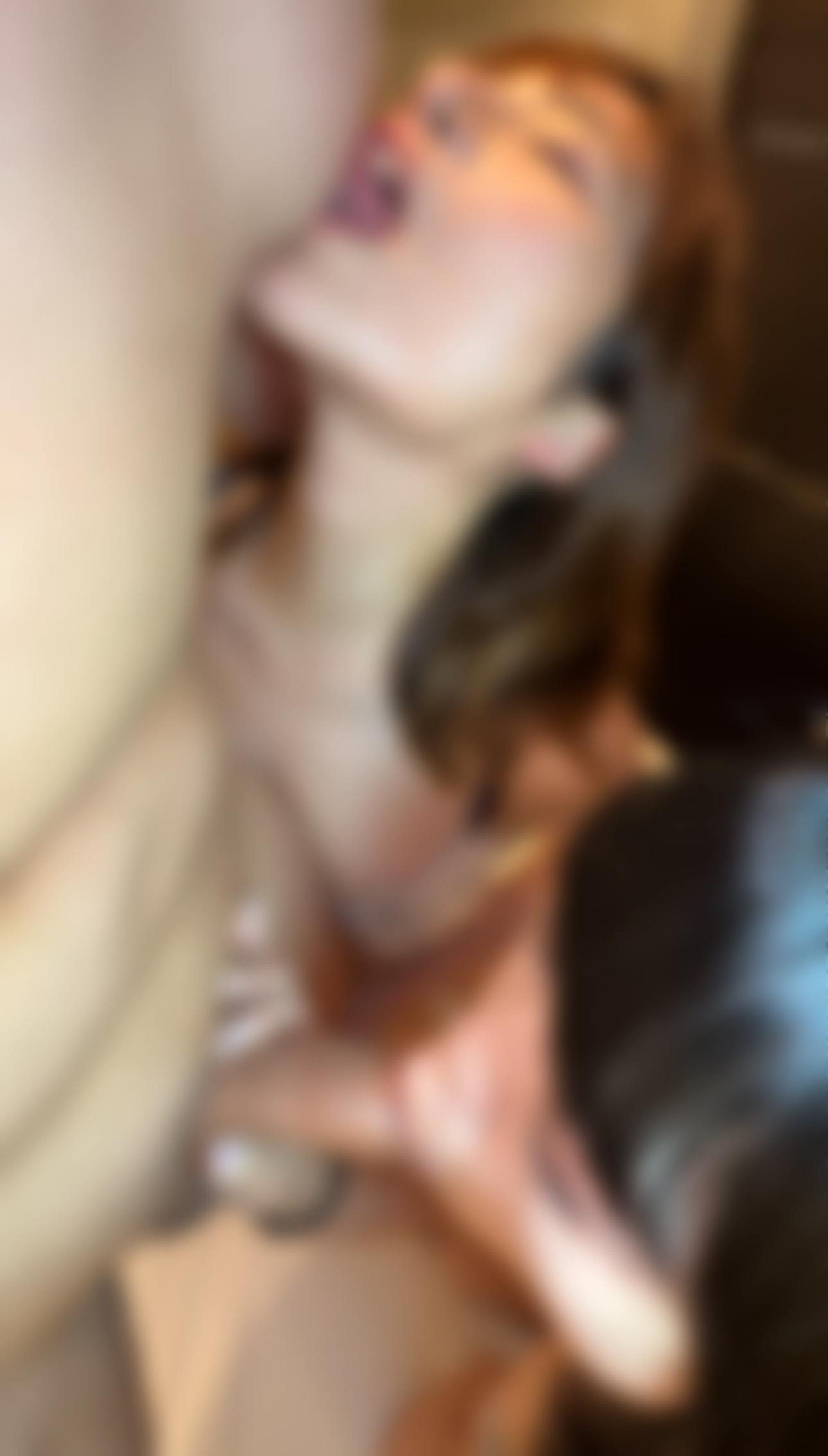 FC2-PPV-3972237 28%OFF!人生初３Pに渋る爆乳先輩！**qnsxjqnyp ここは野球拳で先に脱いだ者には生中大量射精！ Sample 3