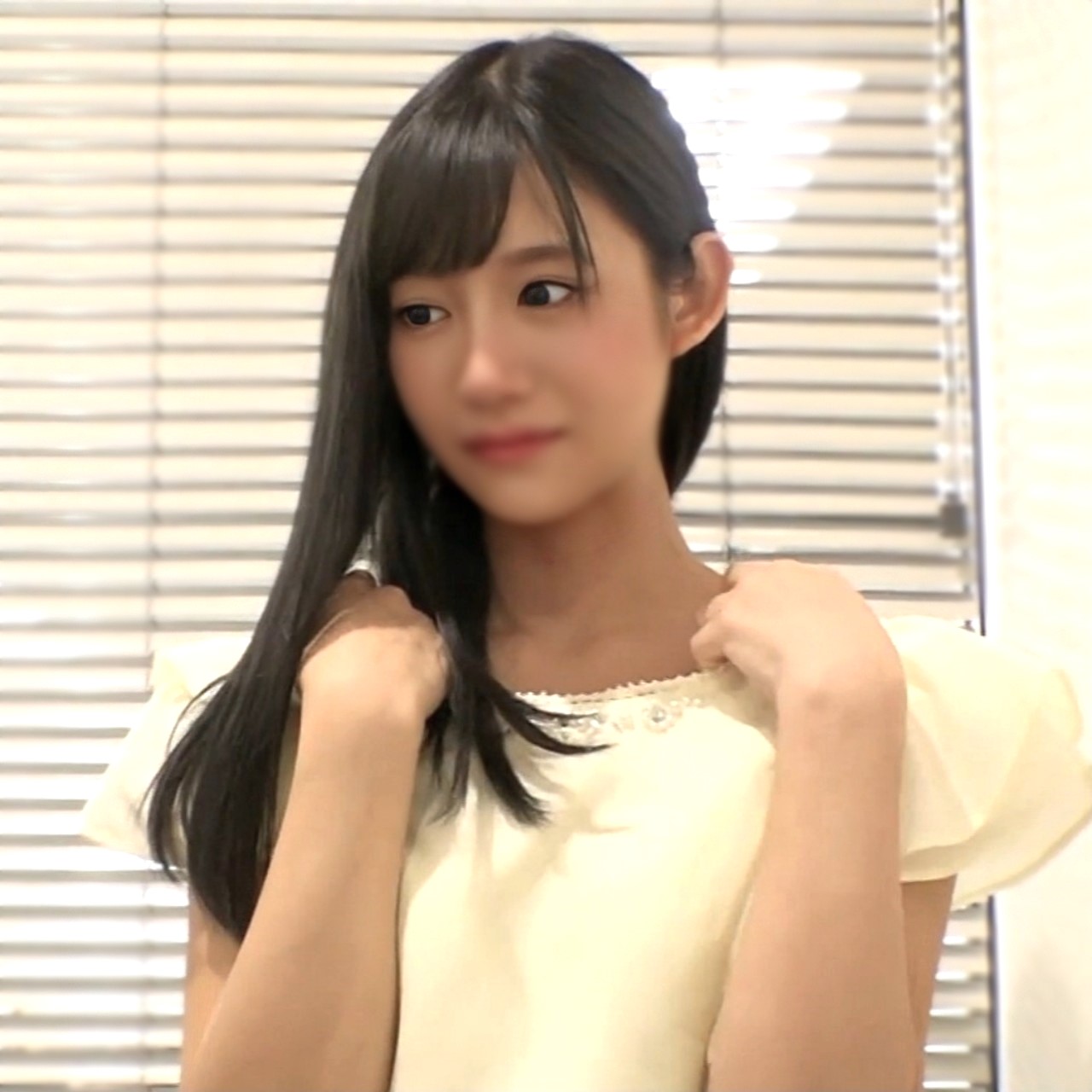 FC2-PPV-3992368 【数量限定】**zzpznxsxo* 18歳某国民的アイドルグループセンター級研修生SNSフォロワー5万人美女に生ハメ顔射 Sample 1