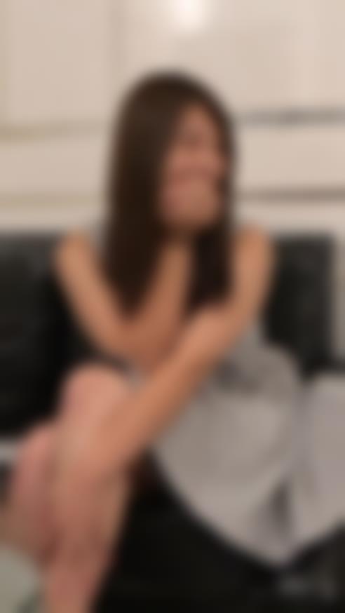 FC2-PPV-4000940 【個人撮影】***oypsxpxpz ペットショップ勤務彼氏持ちの女の子と生々しい浮気撮影 Sample 1