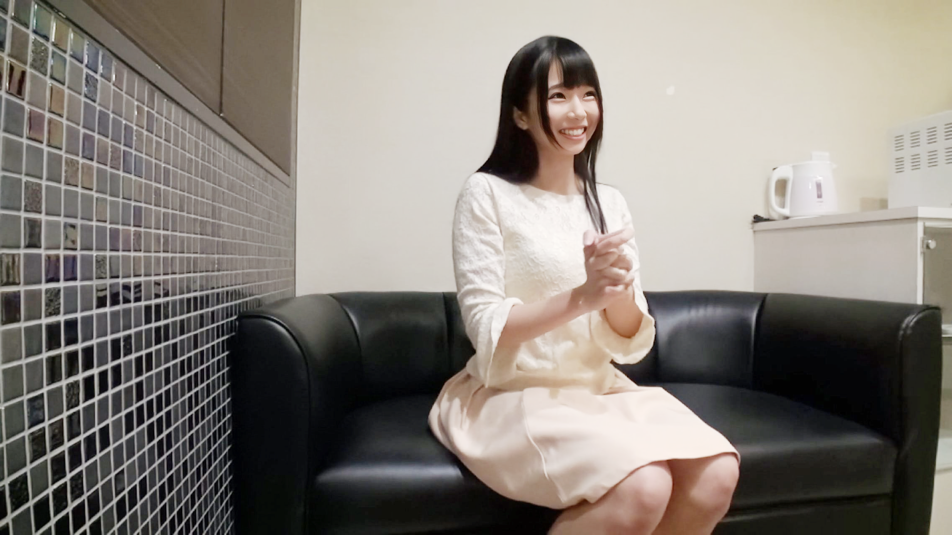 FC2-PPV-4022665 病院の事務をしている25歳 いろんなことを体験したい初心な清楚系黒髪***oypszjnq* 美女とハメ撮り Sample 2
