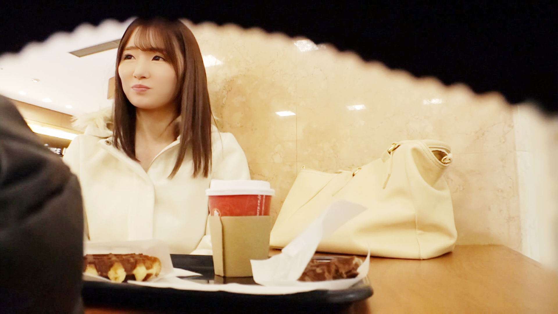 FC2-PPV-4026251 マッチングアプ**psojpnqzoq リで見つけた女子大生20歳 アイコンと全く変わらない色白マシュマロボディJDとハメ撮り Sample 3