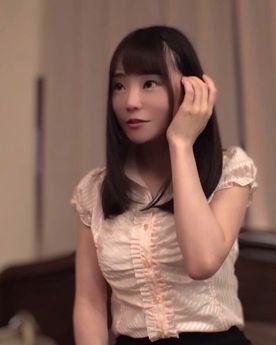 FC2-PPV-4042925 【大量潮吹き】**psojpnqnnq 現アイドル19歳。恋愛禁止され未開発の身体を執拗に逝かせ続け生挿入。大量中出し。