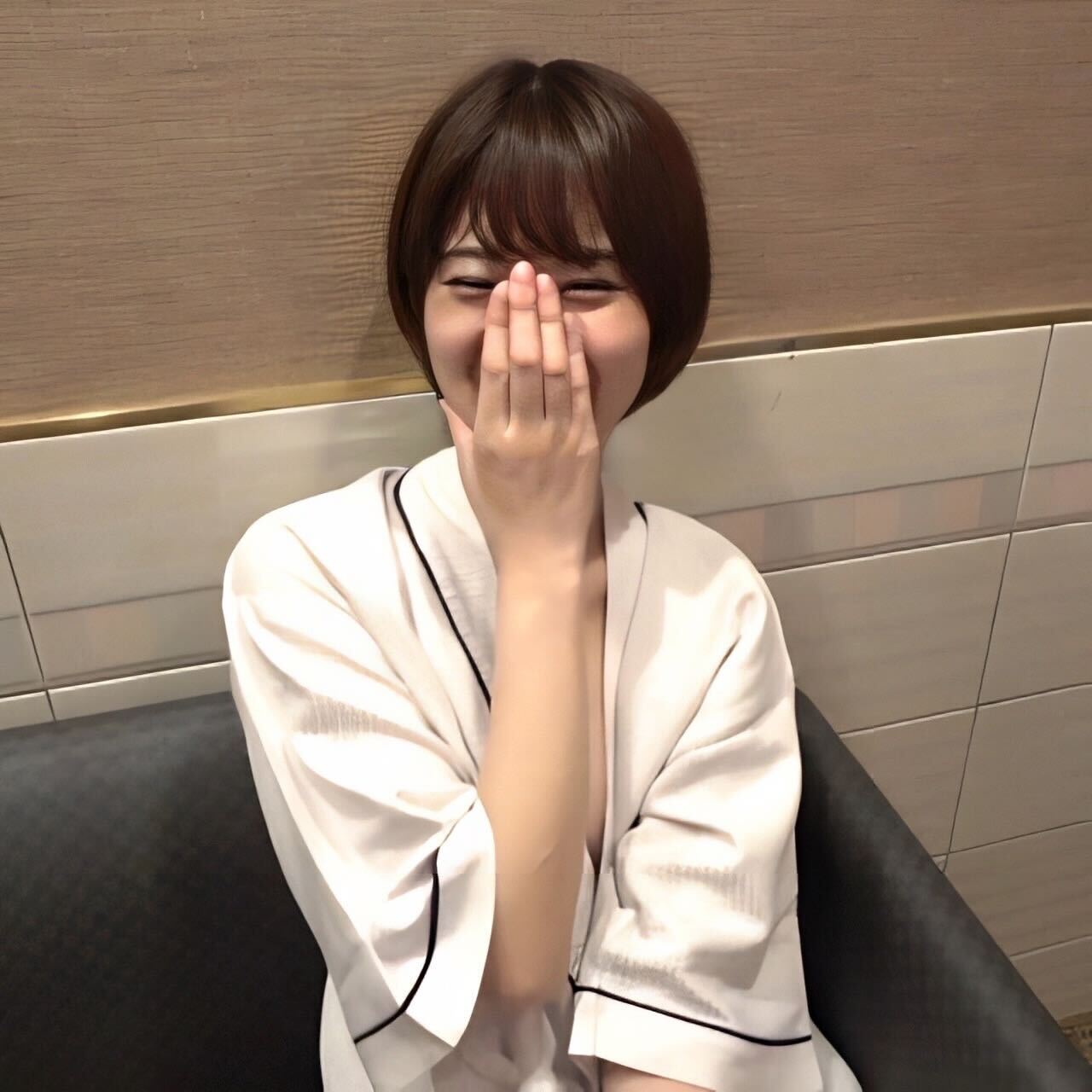 FC2-PPV-4043013 90%OFF!【国立卒　美人アナウンサー】**sqpnnjo*x バレた ら一発OUTの衝撃ハメ撮り撮影。※防止の為早期掲載終了予定。 Sample 2