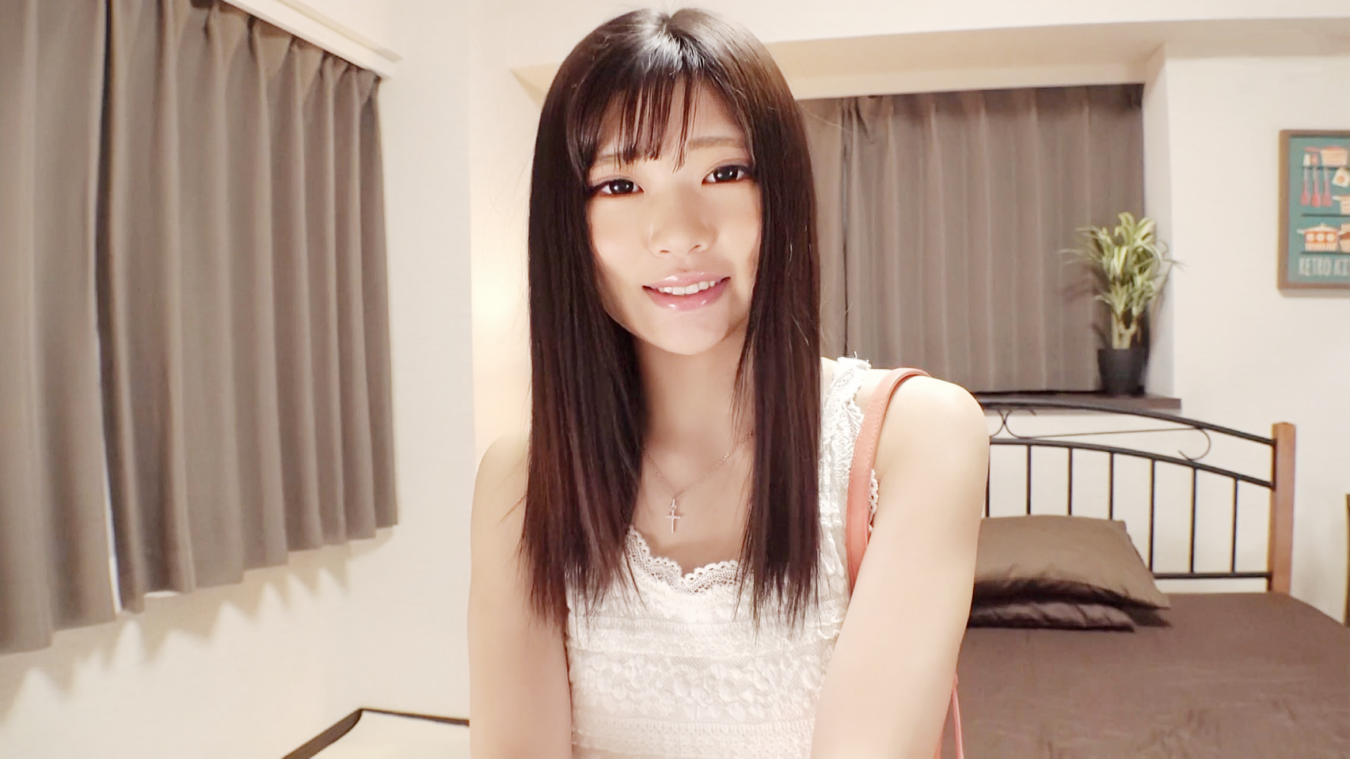 FC2-PPV-4047579 外資系企業受付嬢26歳 真面目で経験の浅い清楚系黒髪美人に**sqpnnj**x 中出し Sample 1