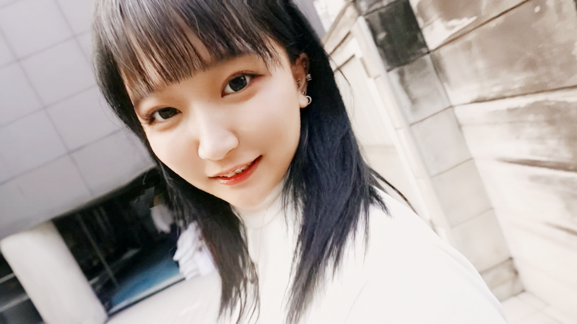 FC2-PPV-4072508 【巨乳】***oypsnzxzs お姉さんのような女子大生21歳 おっちょこちょいなかわいらしいムチムチボディJDとハメ撮り Sample 1