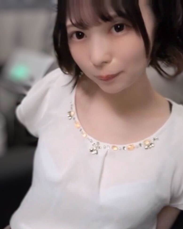 FC2-PPV-4082337 【#モデル #中出し】**psojpnqzxz 専属モデルの色白美体に生挿入 絶叫しながら何度も絶頂 Sample 1