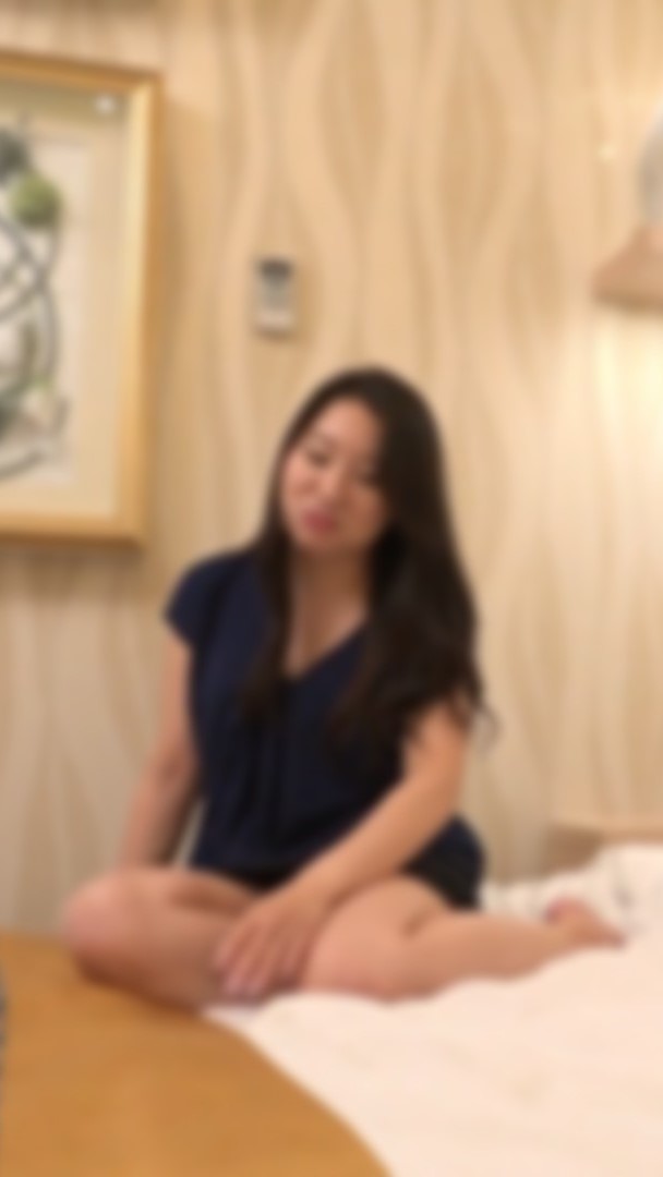 FC2-PPV-4094050 【OL人妻】***szzoqzjsy 都内の高級ブランド店でバッグを売る巨乳人妻です。 Sample 1