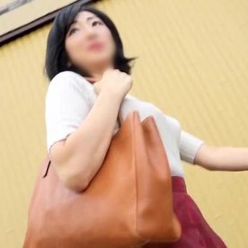 FC2-PPV-4110820 【熟女】**psojpnq*xn 90cmの軟らかな巨乳を持つ『魔性のオンナ』の上品なスレンダー熟女（43）◆大股開いて他人棒でイキ狂い！底無しの情欲を解き放ちチ○ポを貪り快楽の渦に身も心も溺れていく…