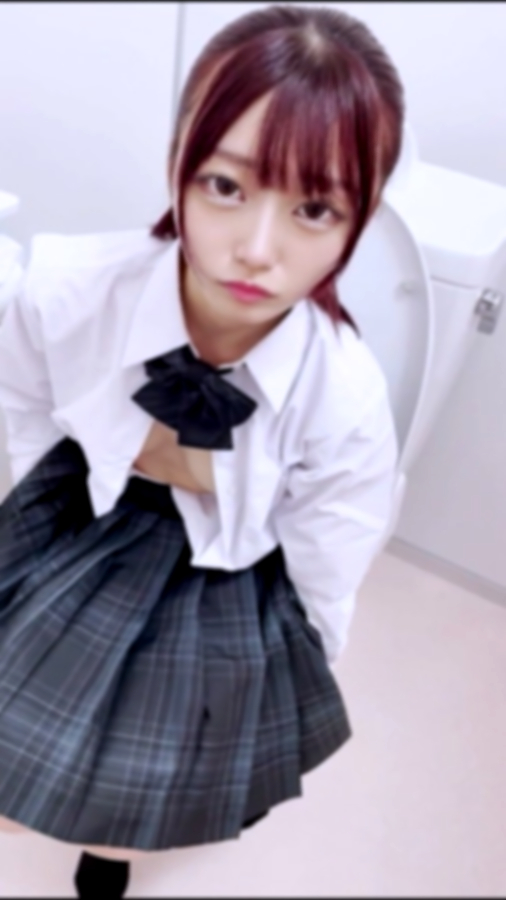 FC2-PPV-4114035 【特選秘蔵映像】***szzoqn*oy 本物モデル2年生　某ショッピングモールのトイレにて援助 Sample 2