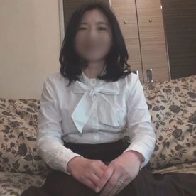 FC2-PPV-4171850 【人妻NTR】**sqpnnyjqz むっちり下半身が魅力的なドスケベ五十路妻。激ピスSEXでイキ果てる！！