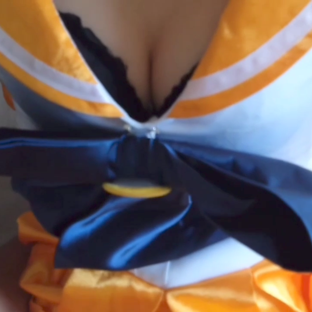 FC2-PPV-4203534 【完全素人　個人撮影　顔モ無】***oypsxpxnz 昼下りの人妻、セーラー戦士でエッチしよ! Sample 3