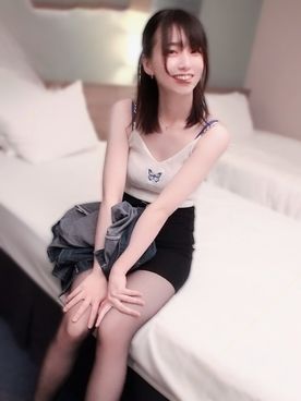 FC2-PPV-4215184 75%OFF!【残りわずか】**sqpnnjyps ”某国民的女優激似” 本物素人の有名美大生に初生中出し＋口内大量射精。- 完全オリジナル -