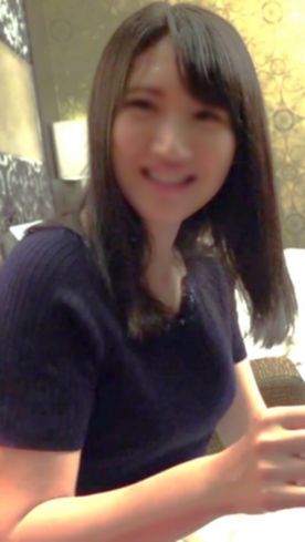 FC2-PPV-4230885 【Fカップ】**psojpnqzyy オフィスの美人巨乳受付嬢をお持ち帰りした。