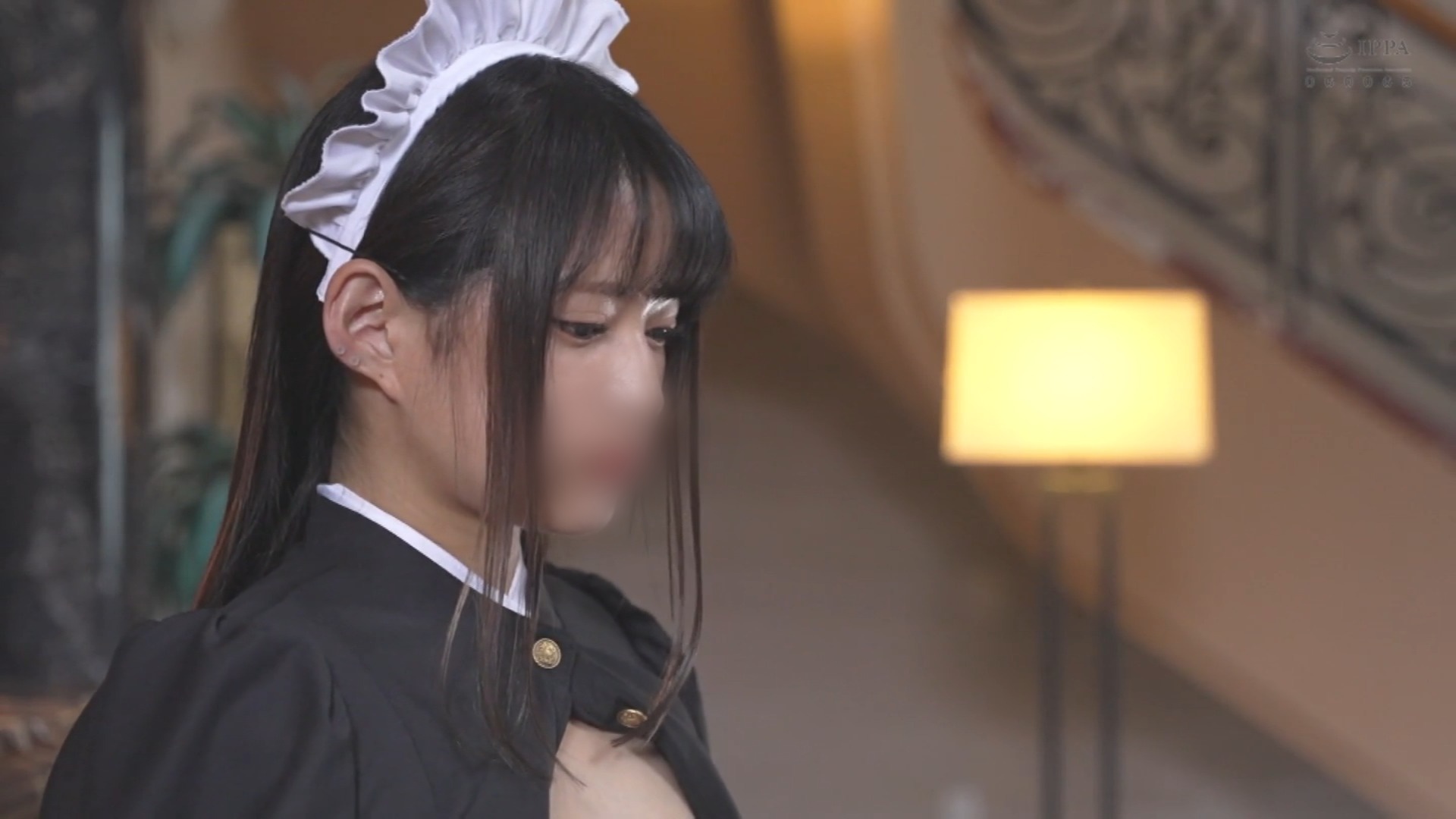 FC2-PPV-4231654 【メイド】**psojpnqoqj 清楚な黒髪メイドさんにエロい事しまくり！仕事中にバックで激ハメ中出しSEX。 Sample 1