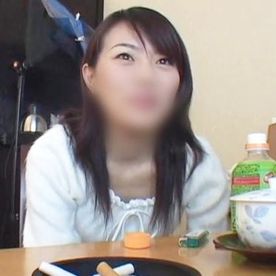 FC2-PPV-4240645 《中出し》**sqpnnjszo 近所で出会った神マ○コセフレ！２児の*親・専業主婦の３８歳人妻◆２年ぶりのSEXでカラダを震わせヨガりイキ！膣奥にどっぷり中出し！