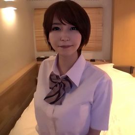 FC2-PPV-4246316 【NTR】**sqpnnjszz 彼氏君に代わって開発してあげました。経験人数1人の18歳のFカップとハメ撮り。顔出し※原版特典付き