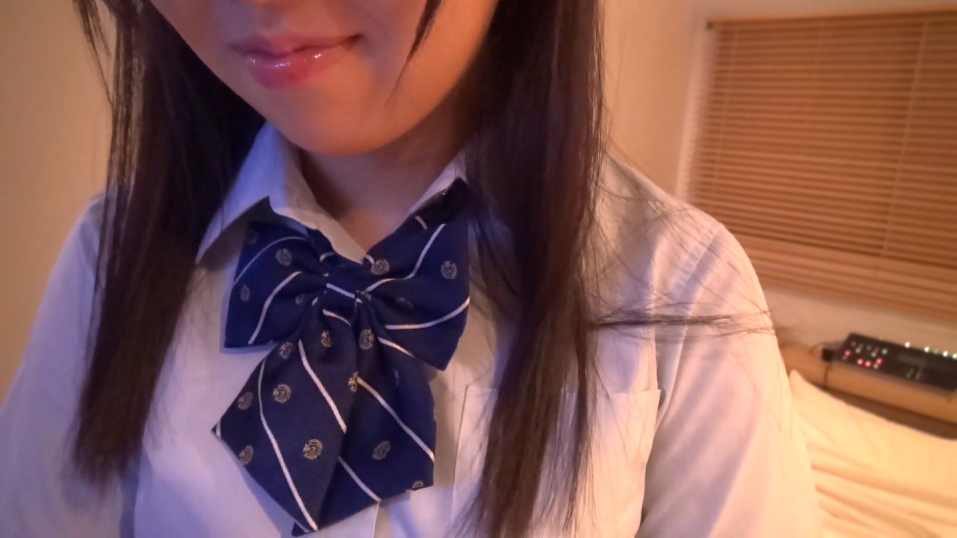 FC2-PPV-4263632 【元軽音・ベース担当の制服コス】**sqpnnjspn つるつるパイパンマ〇コに中出し。 Sample 1