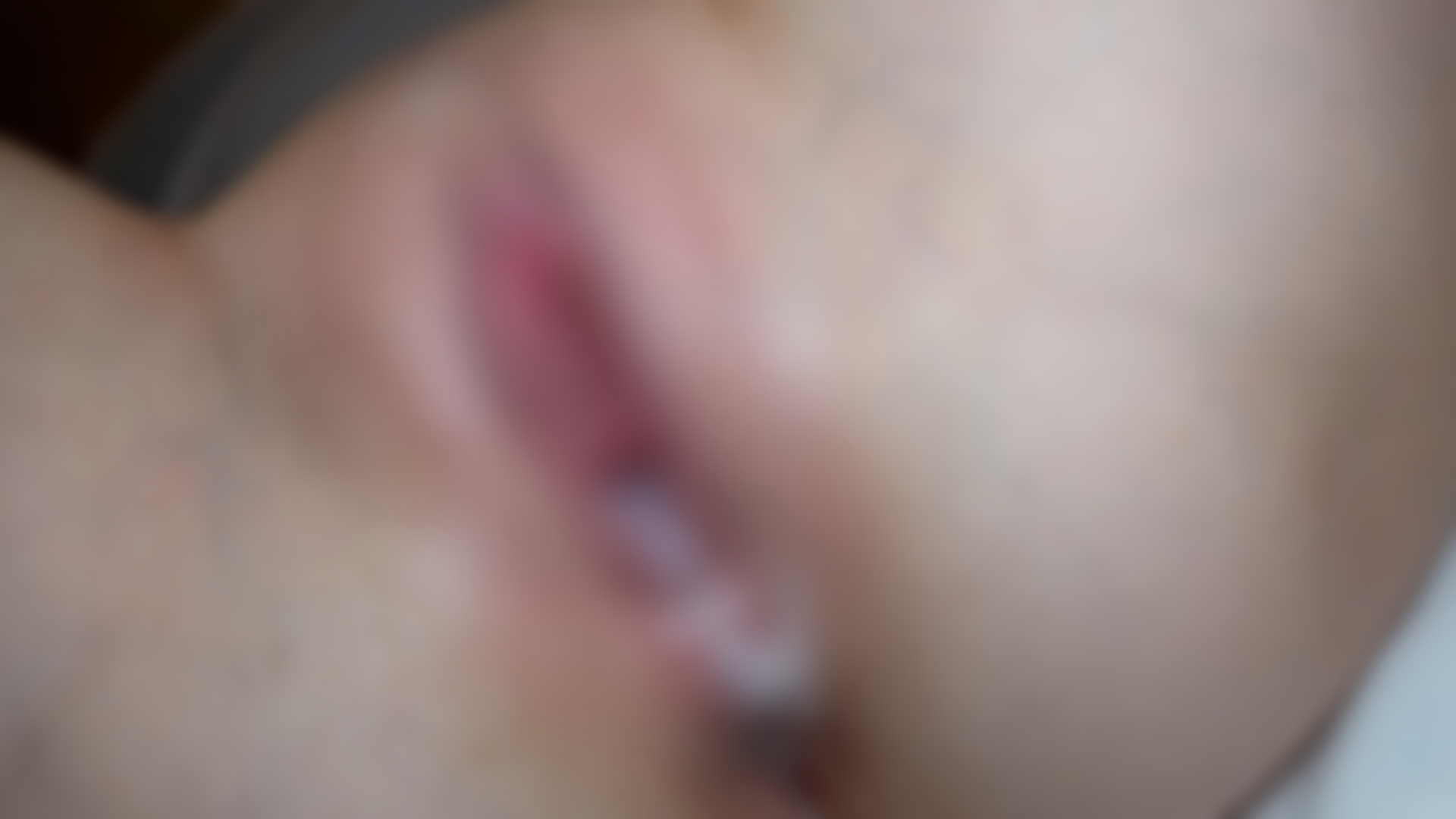 FC2-PPV-4291991 【無】***oypsnzznj 記念すべき人生の初イキを撮っちゃいました！あのS級色白美肌の素人美女に再会！積極的な彼女に押し倒されていきなり中出しSEX！おもちゃにハマった彼女に最後は本物おチ〇ポでもう一度中出し※特典高画質 Sample 6