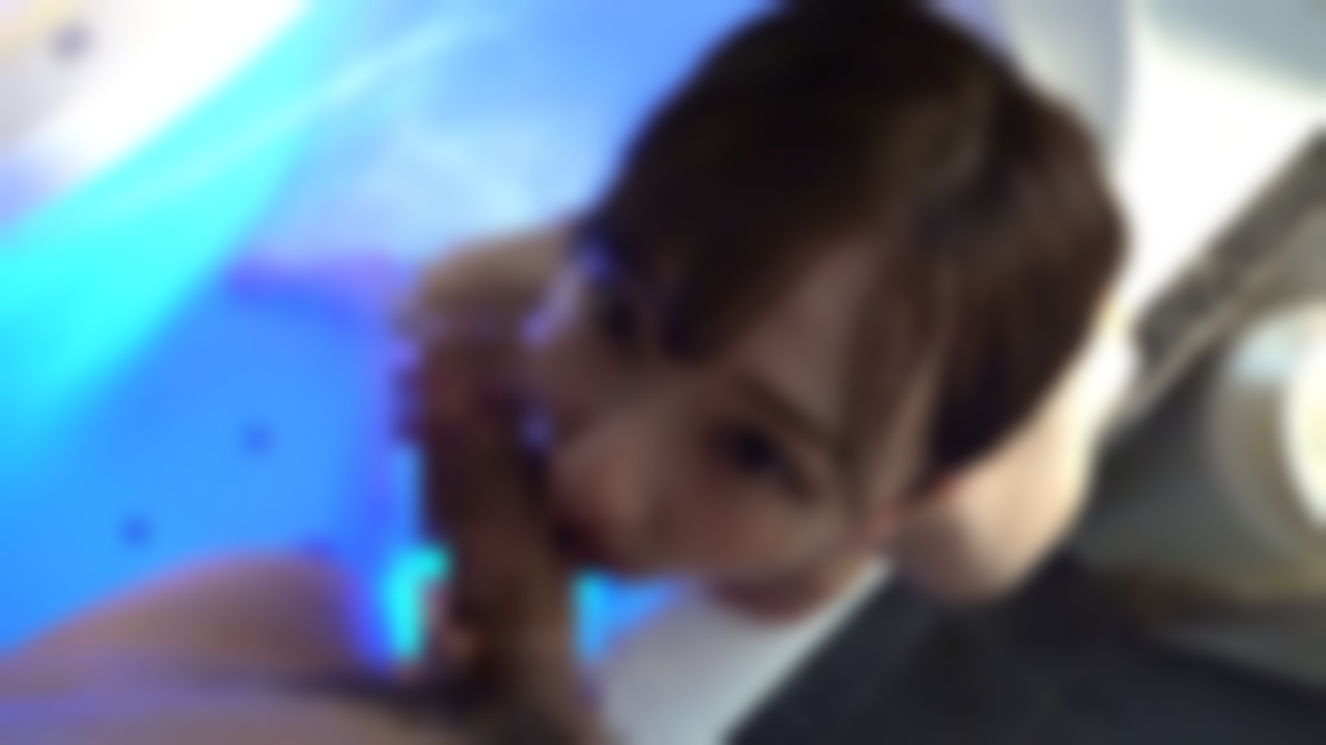 FC2-PPV-4302026 【本編顔出し】***oypszjson 超一流商社に顔採用された圧倒的なかわいさの女子大生が初撮影に挑戦。華奢で色白な体に巨根をぶち込みまくる。 Sample 1