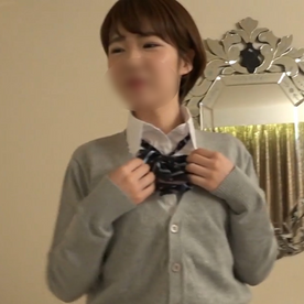 FC2-PPV-4302037 ※※　美術部所属の18歳。***oypszjqnq 処女卒映像。経験人数ゼロのキツキツマンコに中出し。