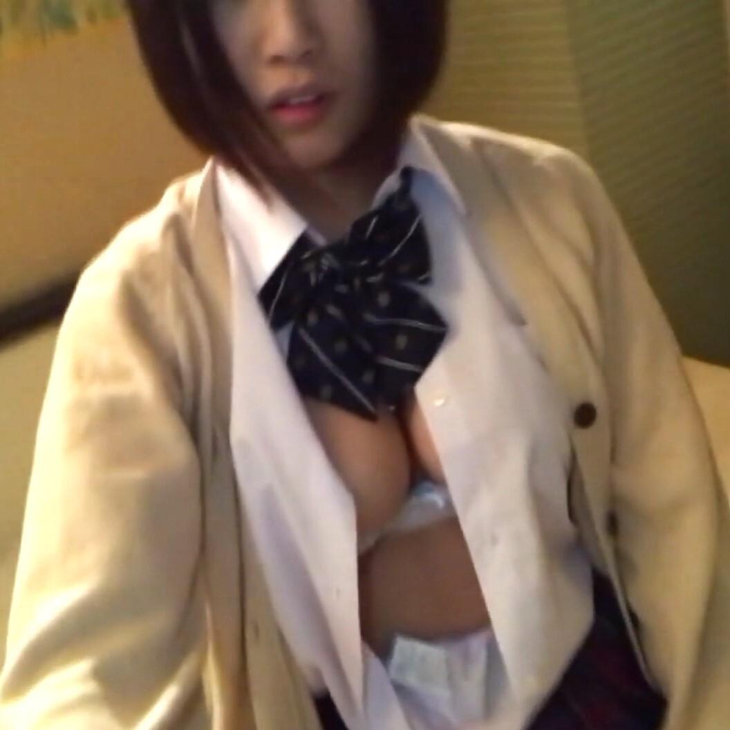 FC2-PPV-4311298 学 年一胸が大きい爆乳美女18歳。***oypszjqxx ハリのある異次元的巨乳を激しく揺らして痙攣イキして大量潮吹き。中出しまで※高画質版元データ付き Sample 1