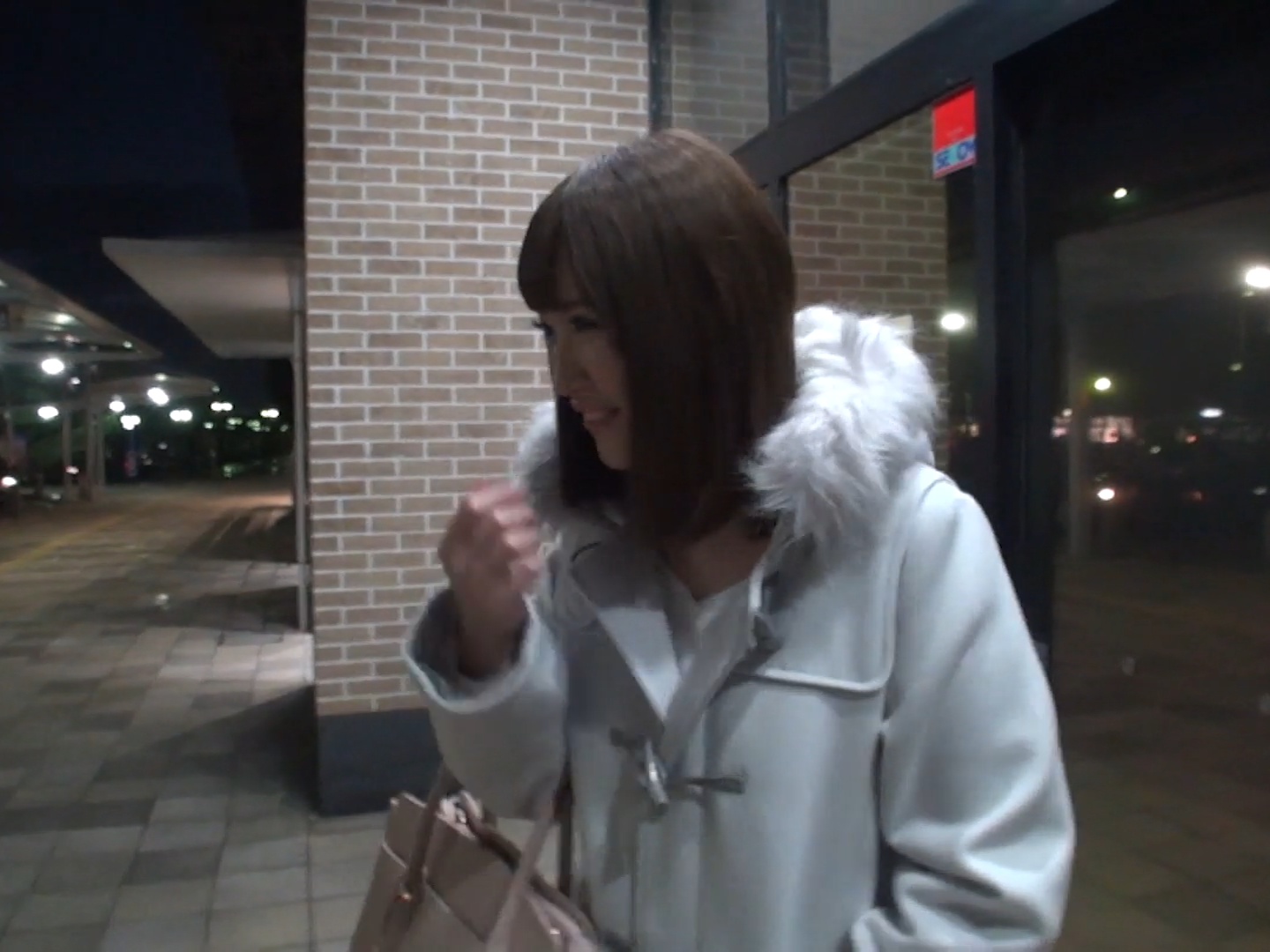 FC2-PPV-4311889 【アキバ人気コンカフェ嬢】***oypsnzxoq 色白Cカップみさちゃん（22）明るい性格の美女と真冬のプライベート本番SEX。 Sample 1