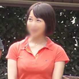 FC2-PPV-4312854 《中出し》***oypsnznoq 清楚なショートヘアー人妻（44）◆「奥にあたるぅ～子宮に当たって気持ちいいぃ！」2年ぶりのSEXでカラダをクネラせイキ狂い！膣内射精！