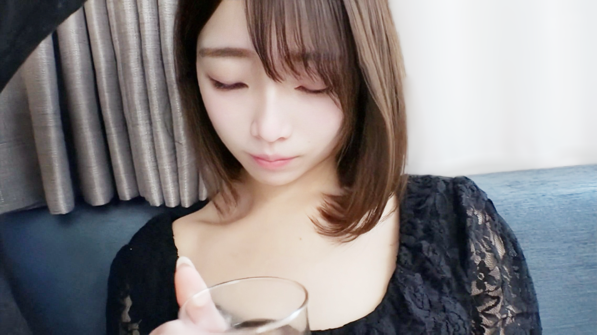 FC2-PPV-4314293 70%OFF!【不倫】***oypsnznjx *指についてる指輪に背徳感を感じながら色白で小柄の可愛らしい人妻に中出し Sample 1
