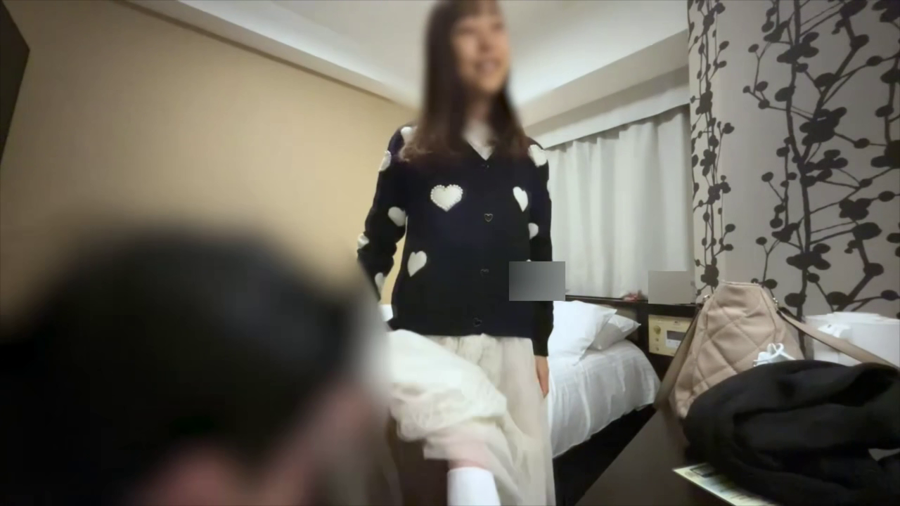FC2-PPV-4317705 【レビューで顔出し】***oypszjso* 20歳おしとやかな美人素人に中出し。綺麗な顔でイキ顔晒しちゃいます【前編】【個人撮影】40人目No.129 Sample 1