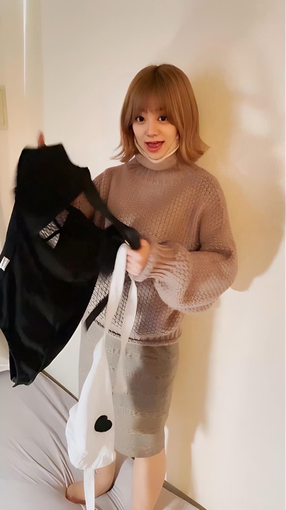 FC2-PPV-4318797 90%OFF!勃起乳首に美乳輪　卒業したてのFカップ学生(18\)**sqpnnjo*s に中出し　※4k特典送付 Sample 3