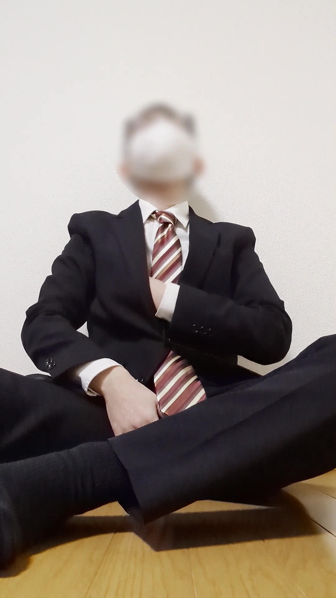 FC2-PPV-4321638 リーマンが自分の連履き靴下嗅いで変態オ**psojpnq*pn ナニーを披露www Sample 1