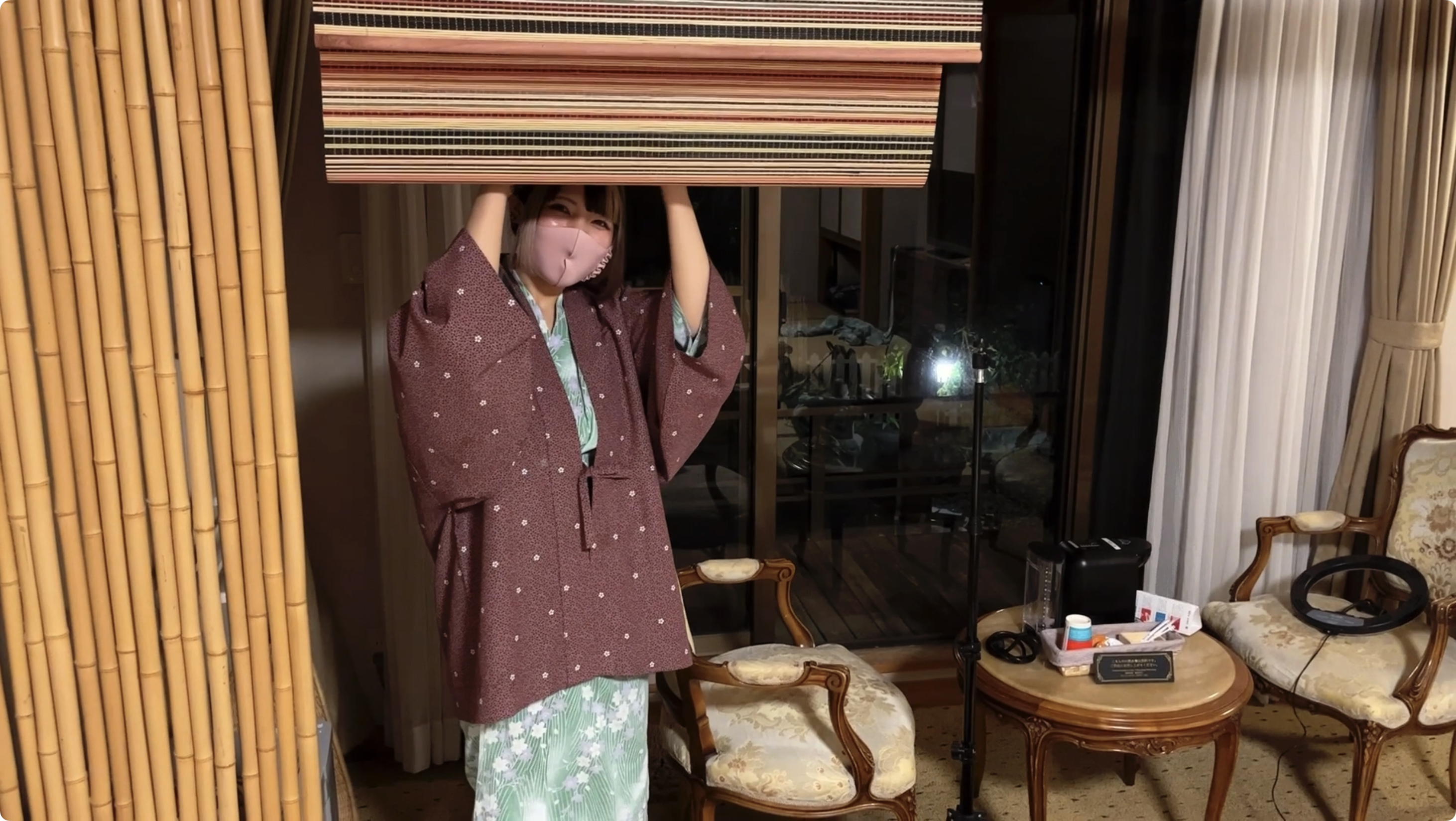 FC2-PPV-4329960 Gカップ美女が温泉でお乳手コキ♡S級むちむち美女の豊満な身体と*性溢れるプレイ！**psojpnq*jy ！ Sample 1